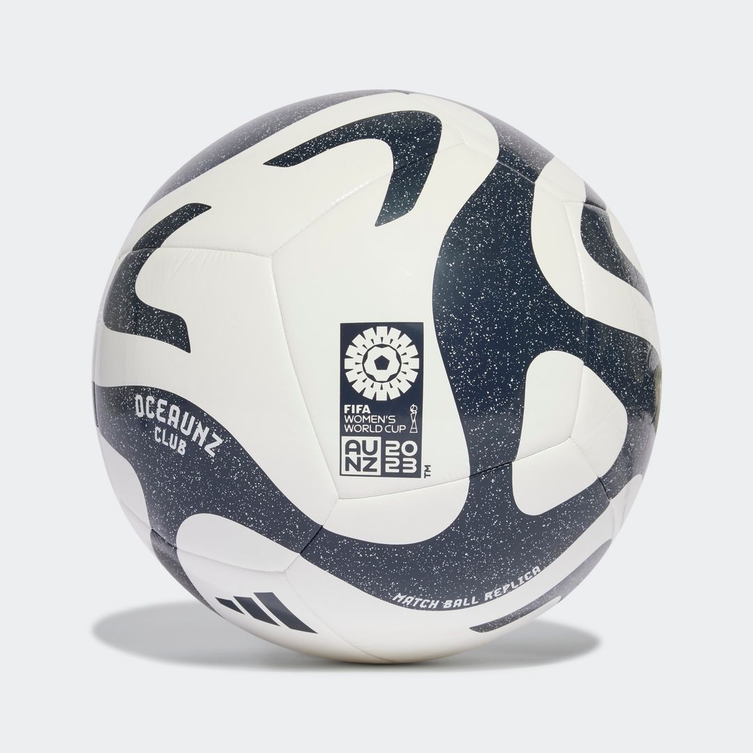 Adidas football/soccer ball (machine-stitched)